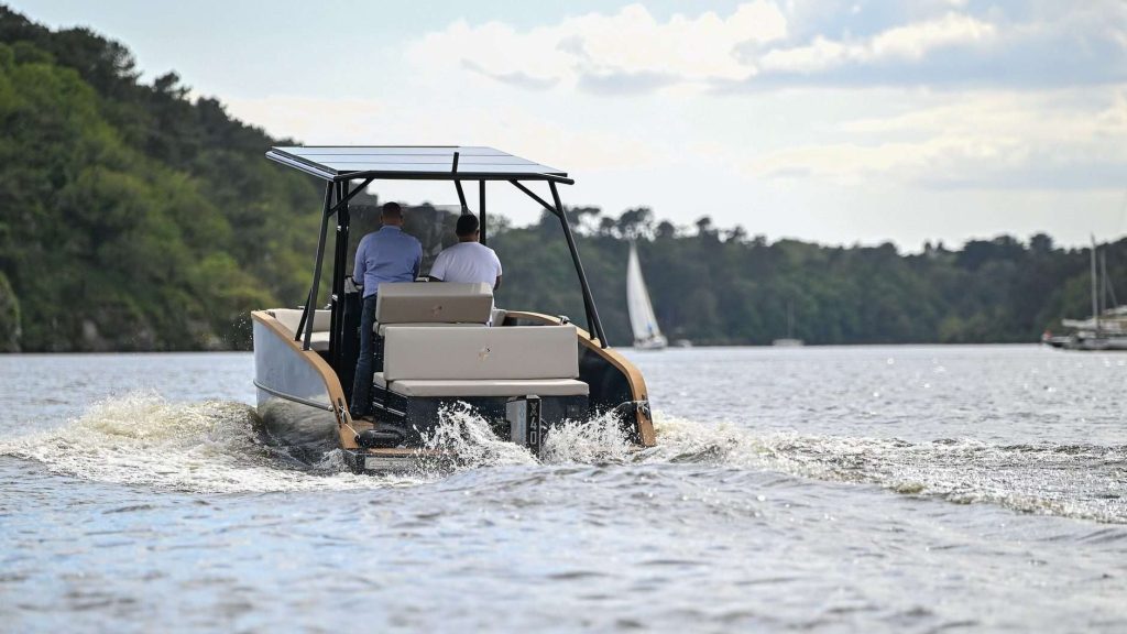 The Boating Essentials — Choosing The Right Marine Hardware